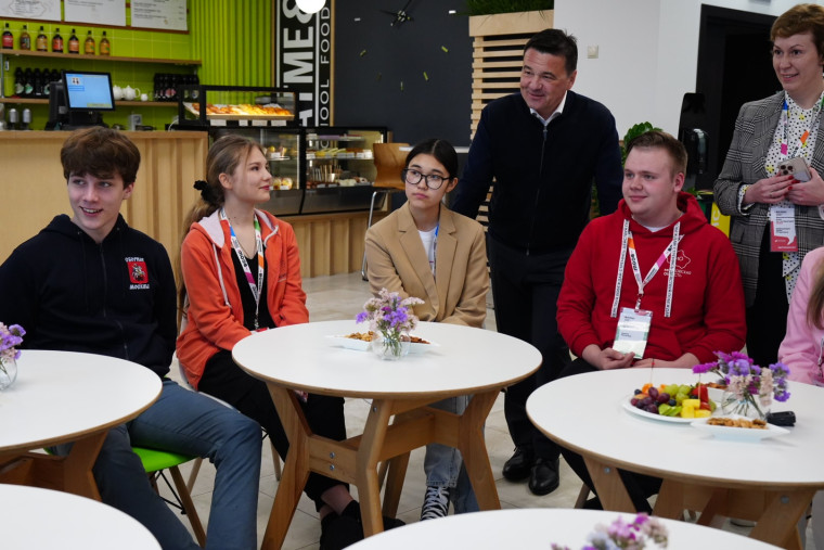 Увеличено количество учебных часов по предметной области «Русский язык и литература».