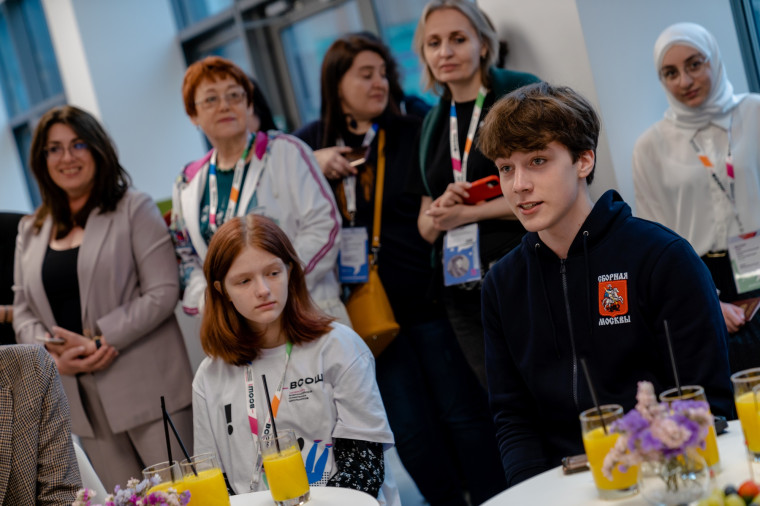 Увеличено количество учебных часов по предметной области «Русский язык и литература».