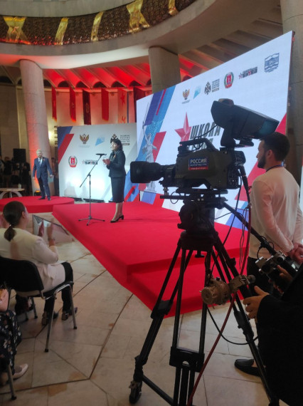 Сергей Кравцов: «Более шести тысяч школ носят имена героев».